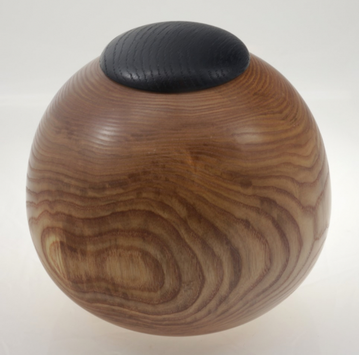 Wood cremation urn - #171a-Ash 7,5 x 8,75po.