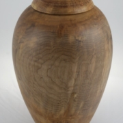 Wood funeral urn - #221-Spalted Maple 7,25 x 11in.