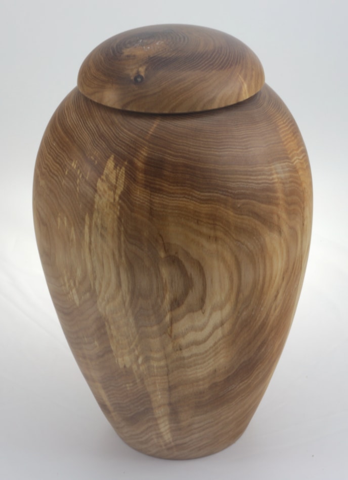Wood funeral urn - #225a- Ash 7,25 x 11,5 in. Wood funeral urn - #225a- Ash 7,25 x 11,5 in.