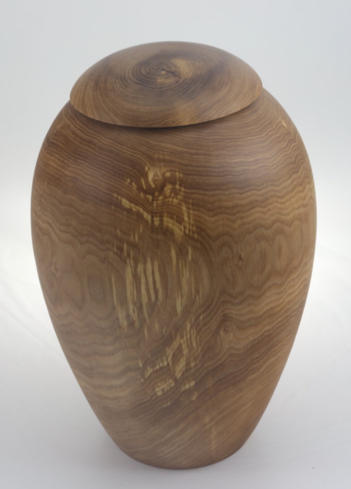 Wood funeral urn - #226- Ash 7,25 x 11,25 in. Wood funeral urn - #226- Ash 7,25 x 11,25 in.